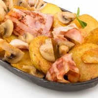 Картофель, запеченный с беконом и шампиньонами (порция)